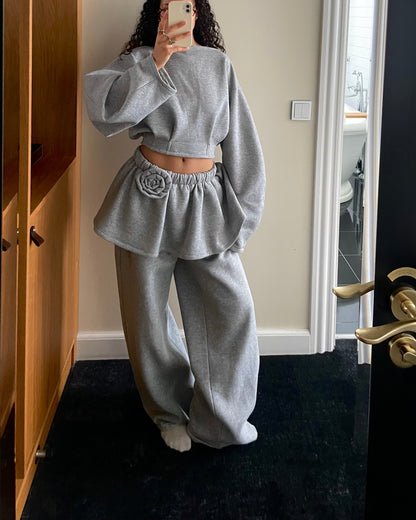 Muna pleated sweat shirt